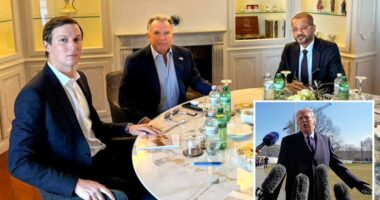 Trump 'not happy' with Iran negotiations â drawn-out war in Middle East possible if he attacks